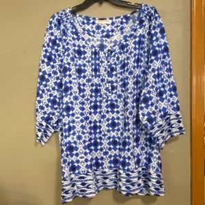 Jones. New York V neck tunic, 3X